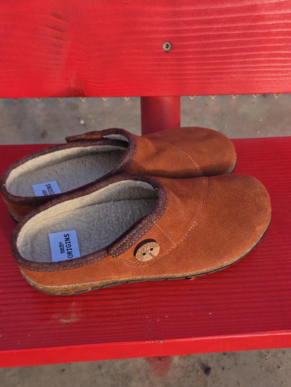 Earth Origins Ezra 9 Acorn Brown Slip On Clogs Suede